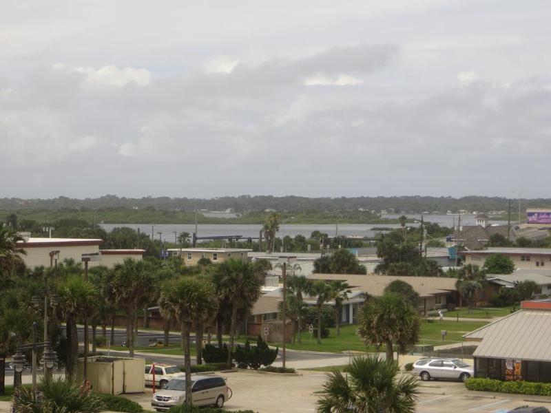 Days By Wyndham Daytona Oceanfront Daytona Beach