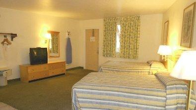Super 8 Oceanfront Hotel