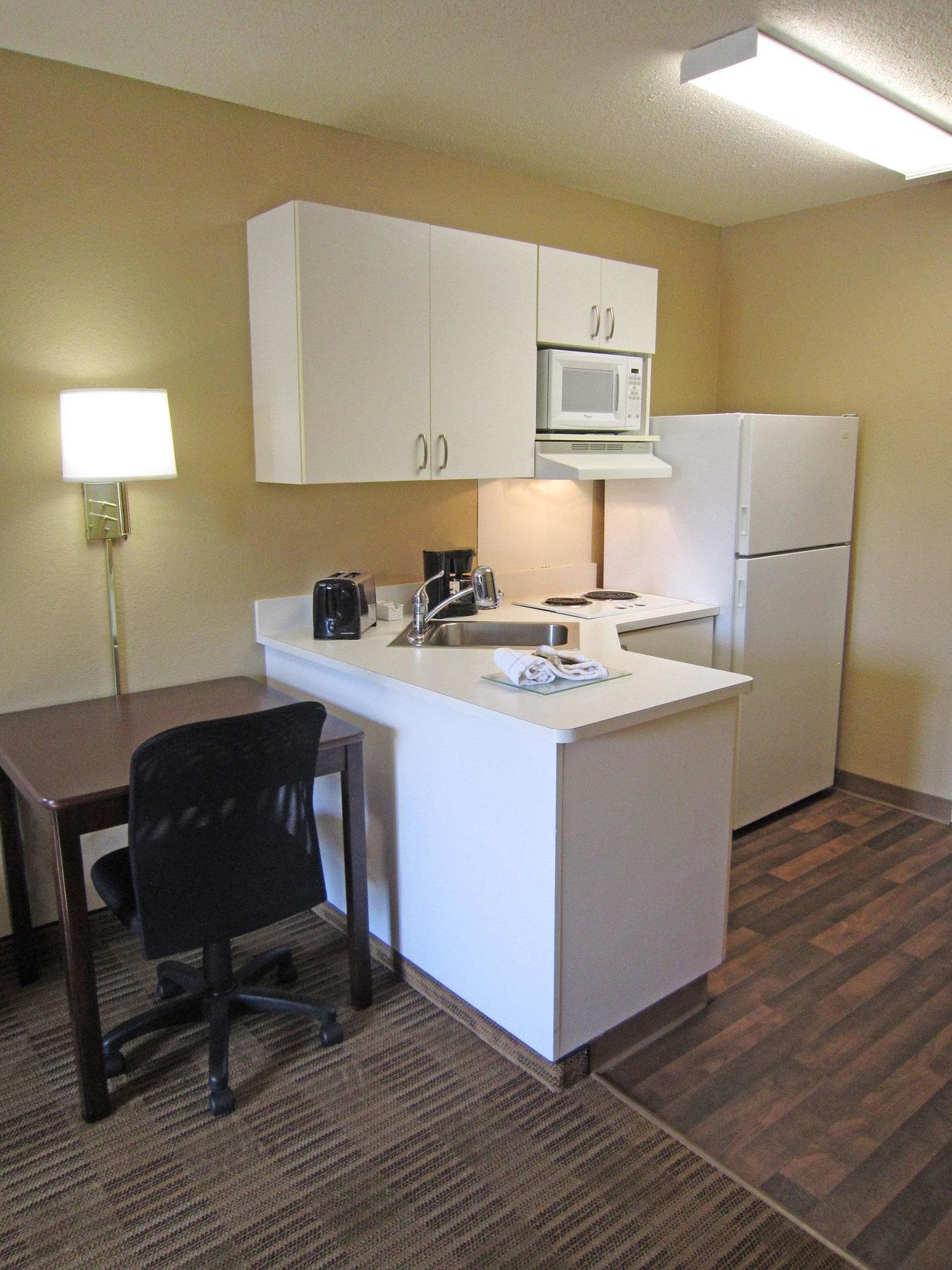 Extended America - St Petersburg - Clearwater - Executive Dr Hotel Largo