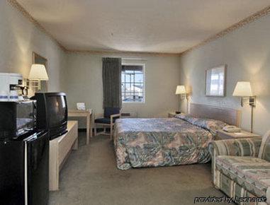 Hotel 6 Pensacola, Fl