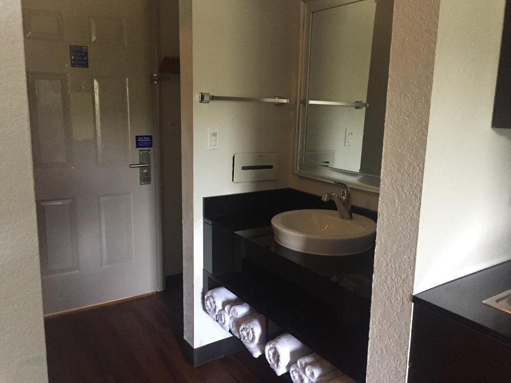 6 Pensacola, Fl