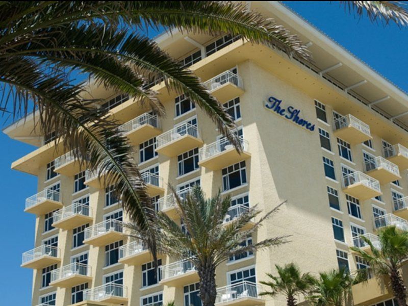 The Shores & 4*