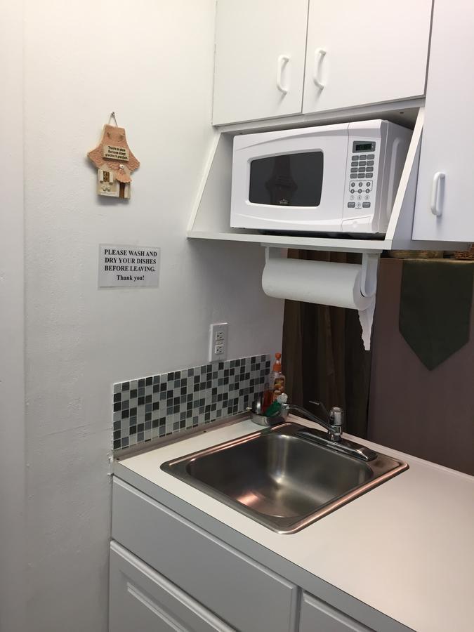 Getaway That's Fit For A Queen Apartment Daytona Beach