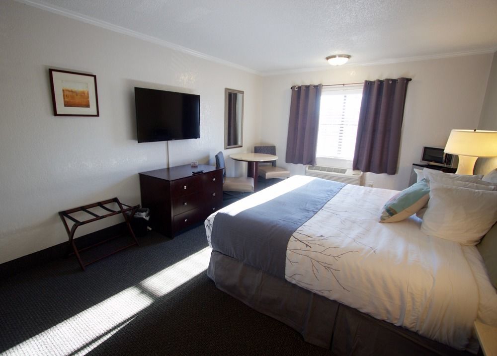 Motel At Home Inn - Pensacola