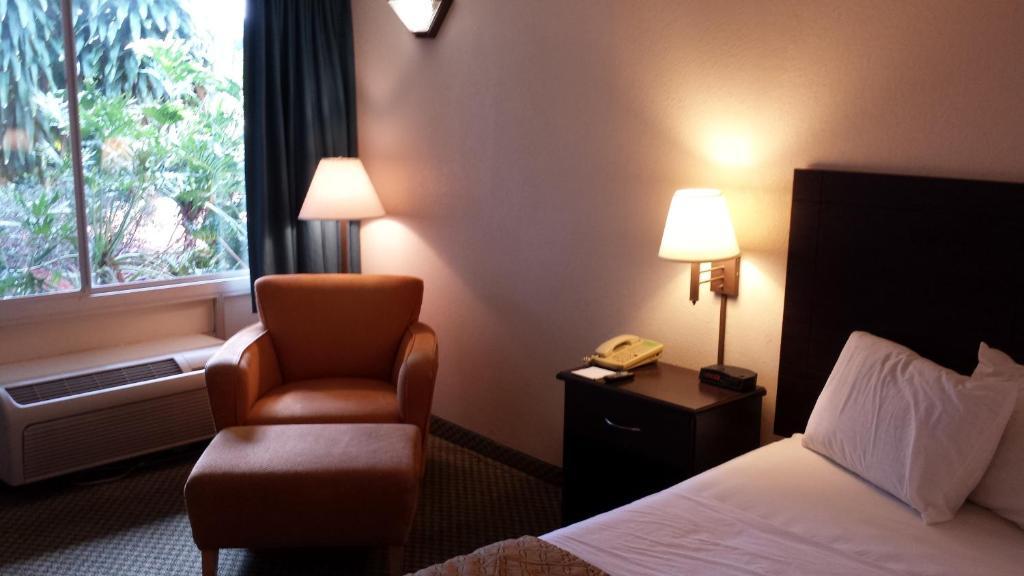 Quality Hotel Tampa