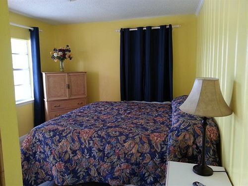 Aqua View Motel Lower Grand Lagoon