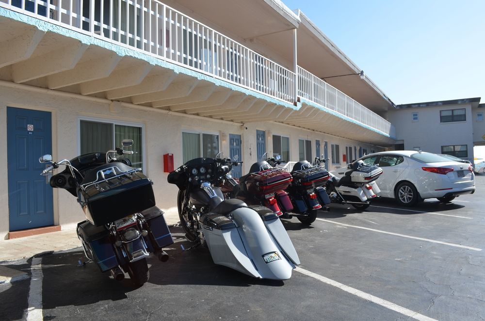 Sunrise Motel