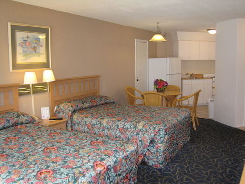 Ocean Court Beachfront 2*