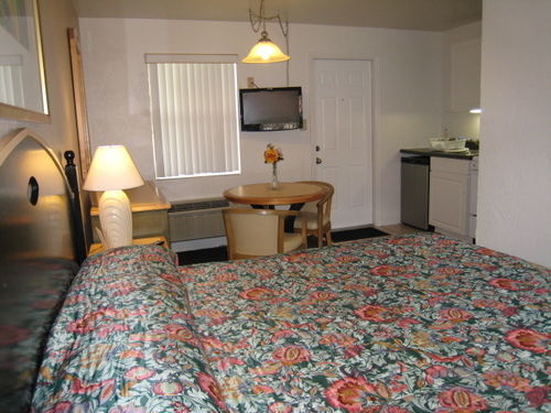 Motel Ocean Court Beachfront 2*