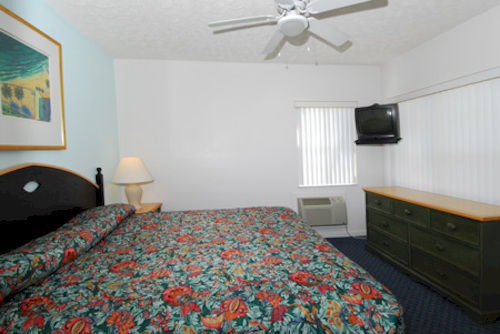 Ocean Court Beachfront 2*