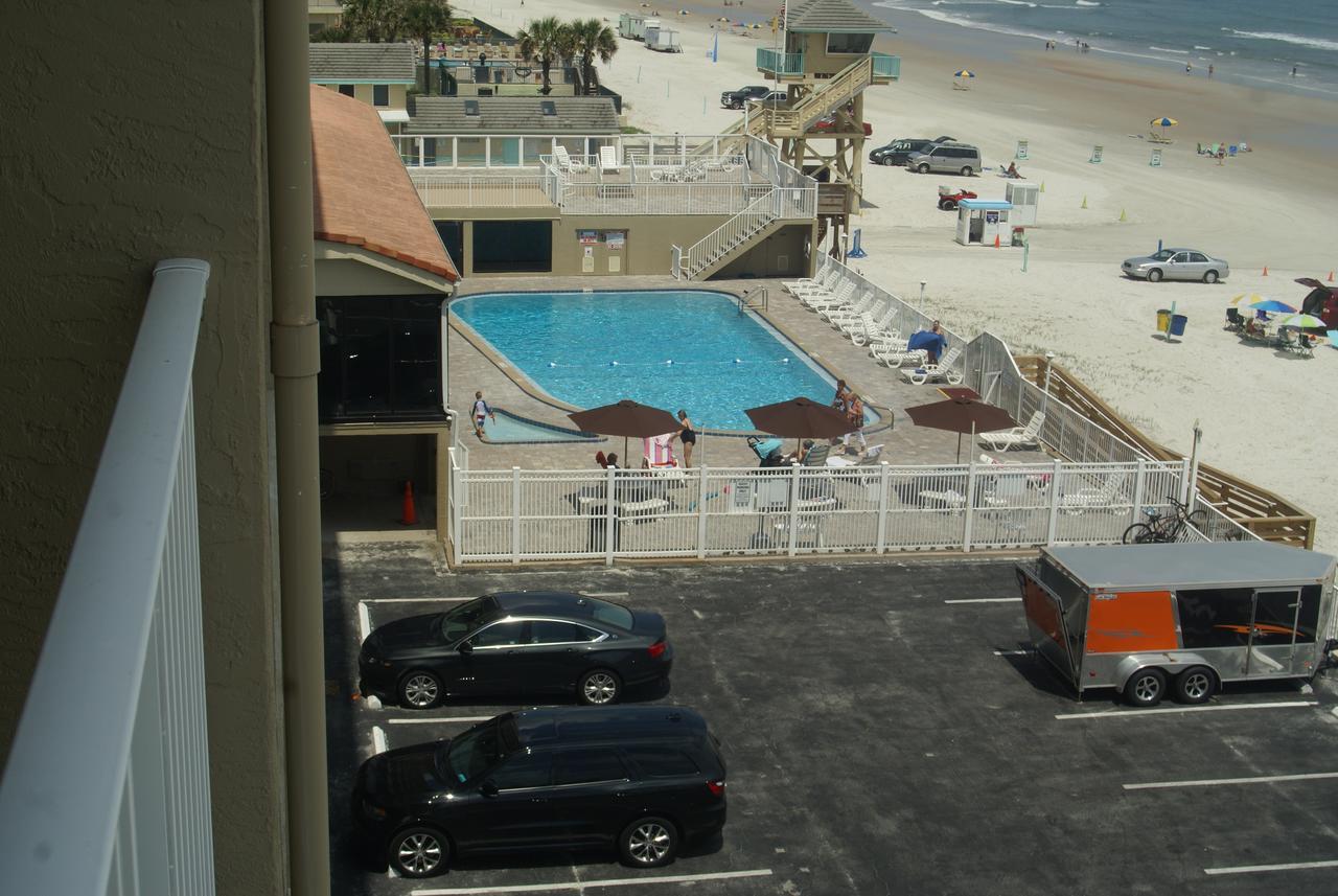 Pirates Cove Studios! Hotel 3*