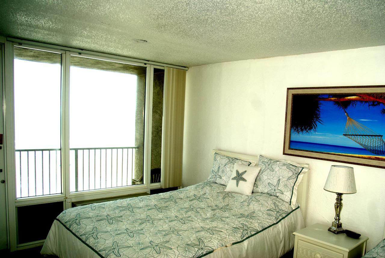 Pirates Cove Studios! 3* Daytona Beach Shores
