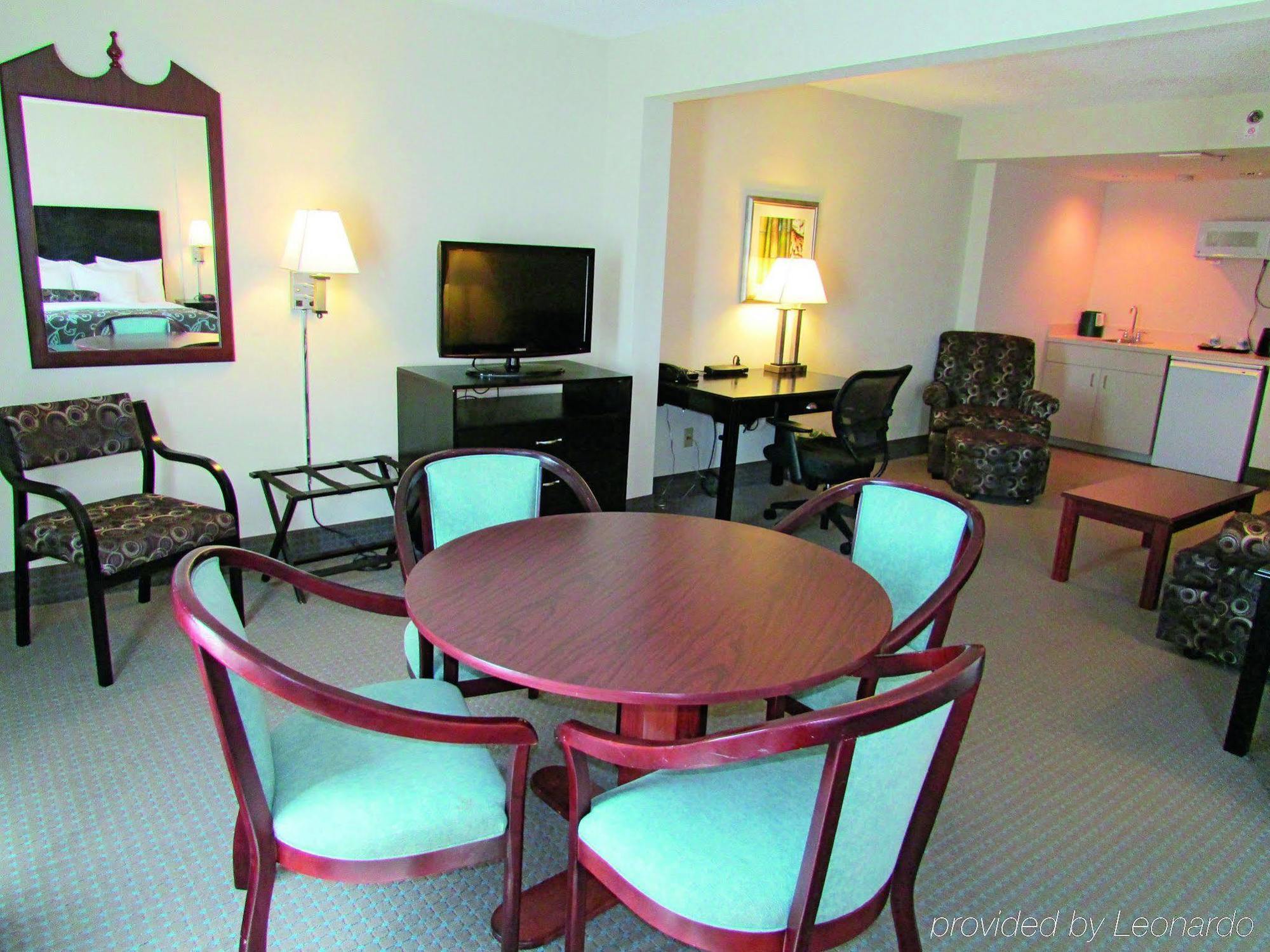 La Quinta By Wyndham South Hotel Clearwater