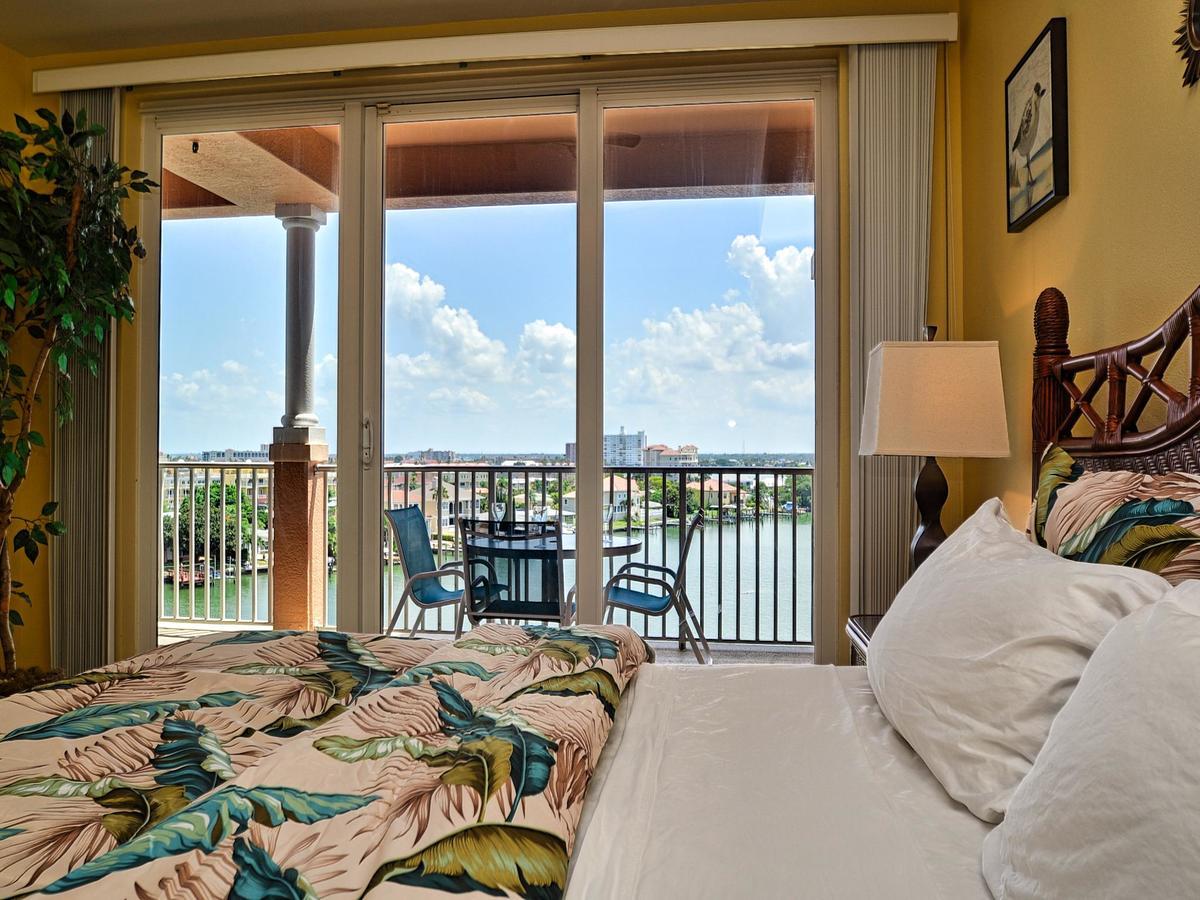 Harborview Grande 604 Apartment
