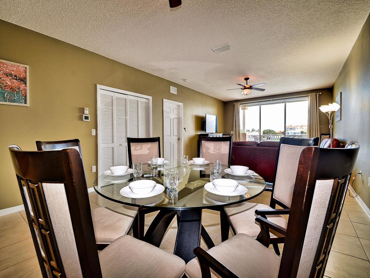 Island Key 302 Apartment Clearwater Beach