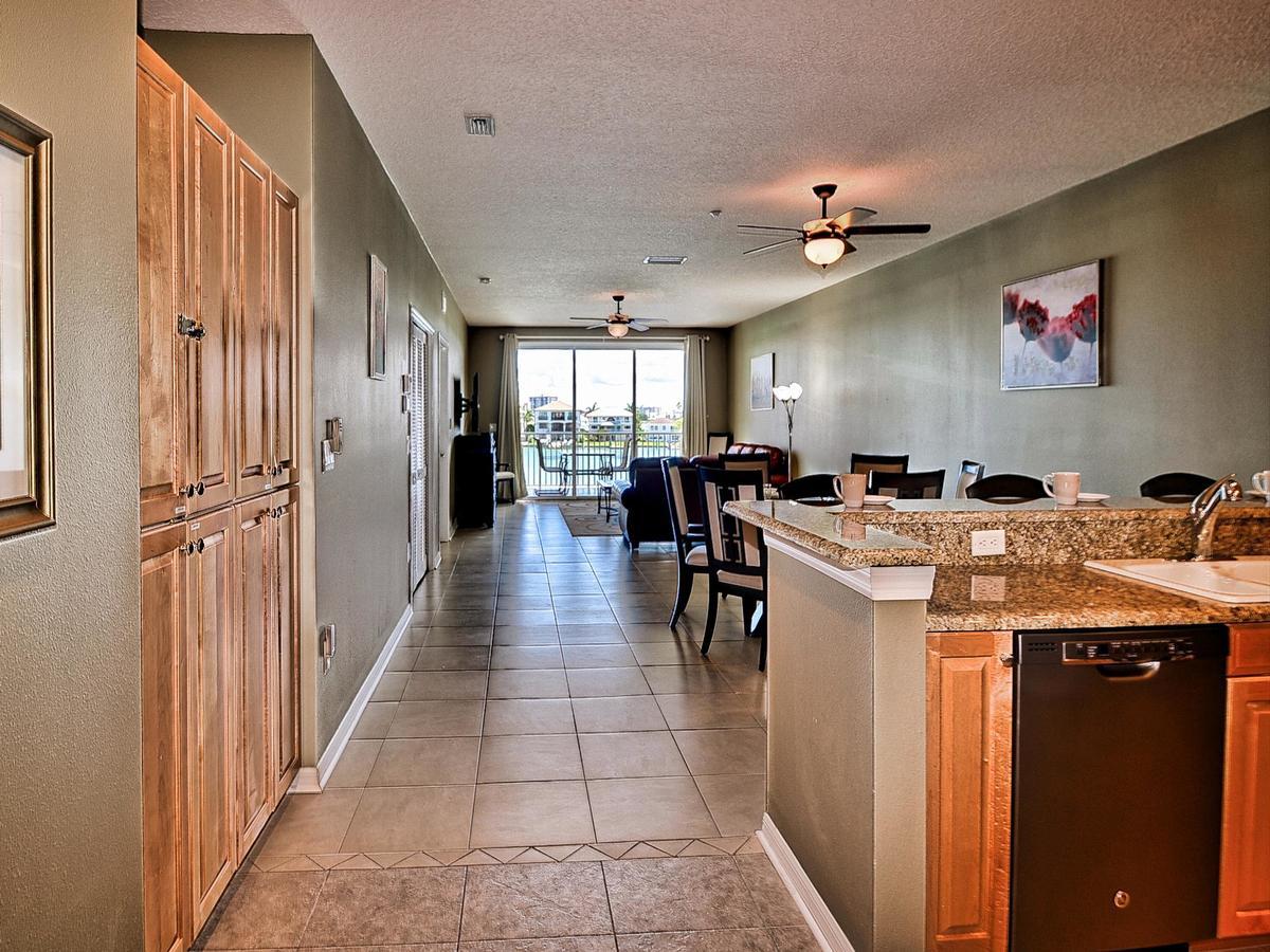 Island Key 302 Apartment *