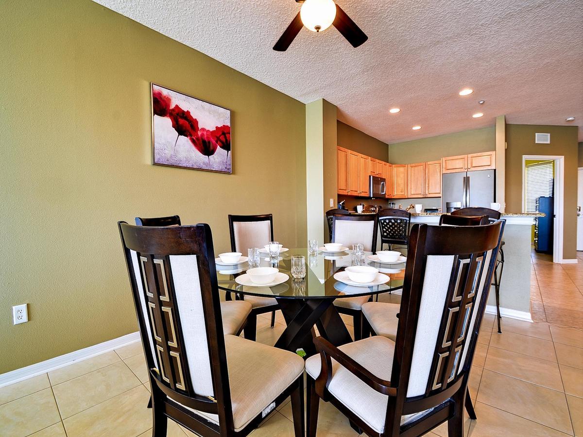 Apartment Island Key 302