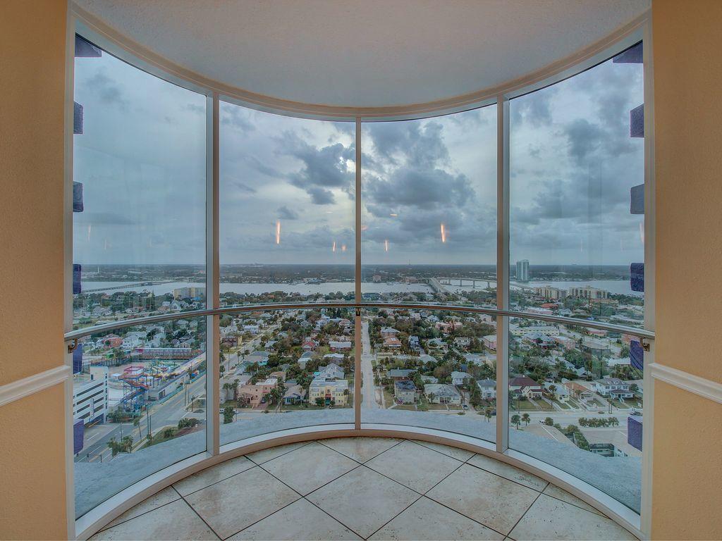 Apartment Penthouse Floor 1 Bedroom Direct Oceanfront Wyndham Ocean Walk - Daytona Funland 1908