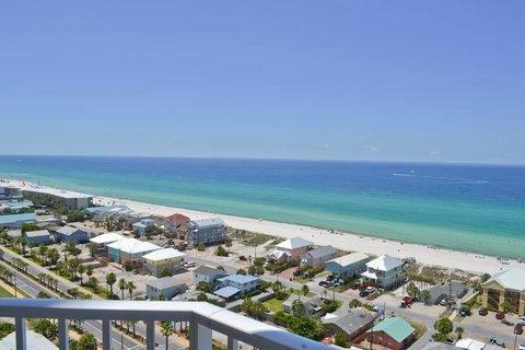 Laketown Wharf Apartment