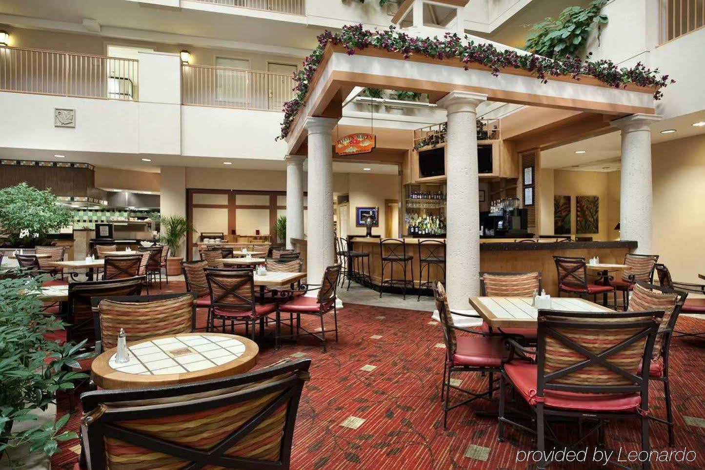 Hotel Embassy By Hilton Airport 3*