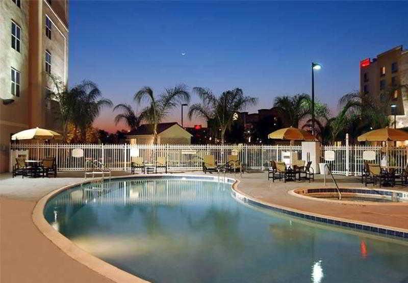 Airport Hotel 3*