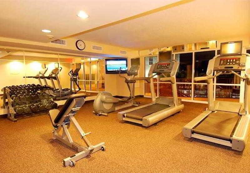 Airport Hotel 3*