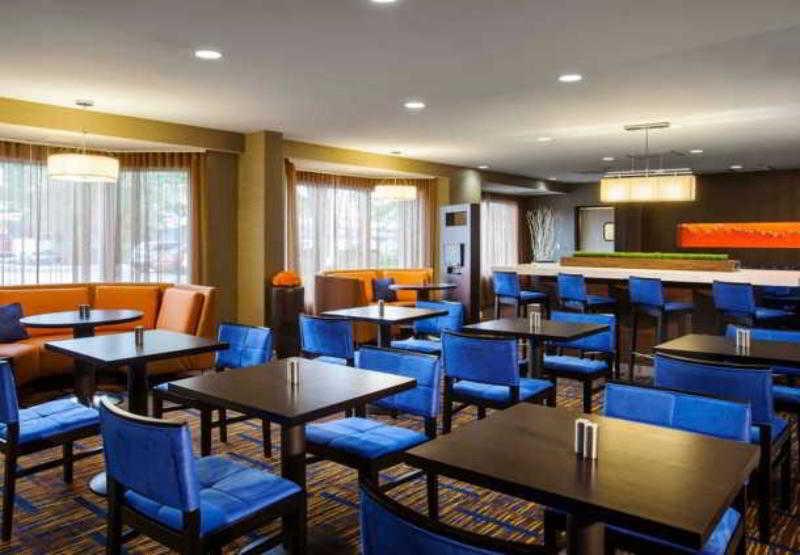 Courtyard By Marriott Downtown