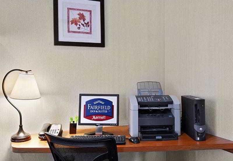 Hotel Fairfield And By Marriott Brandon