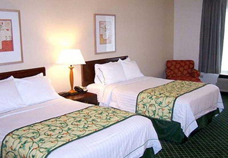 Fairfield And By Marriott Brandon 3*