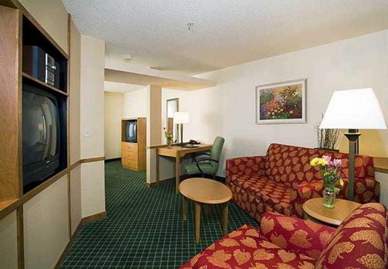 Fairfield And By Marriott Brandon 3* Tampa