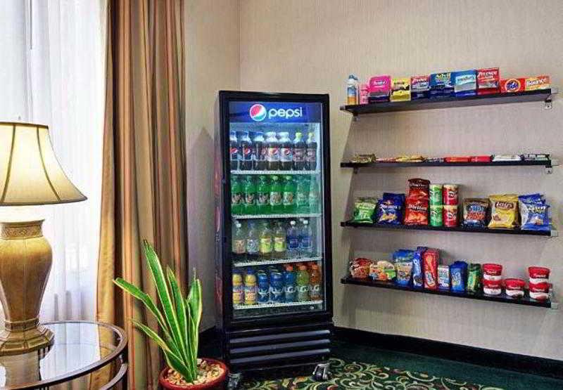 Hotel Fairfield And By Marriott Brandon 3*