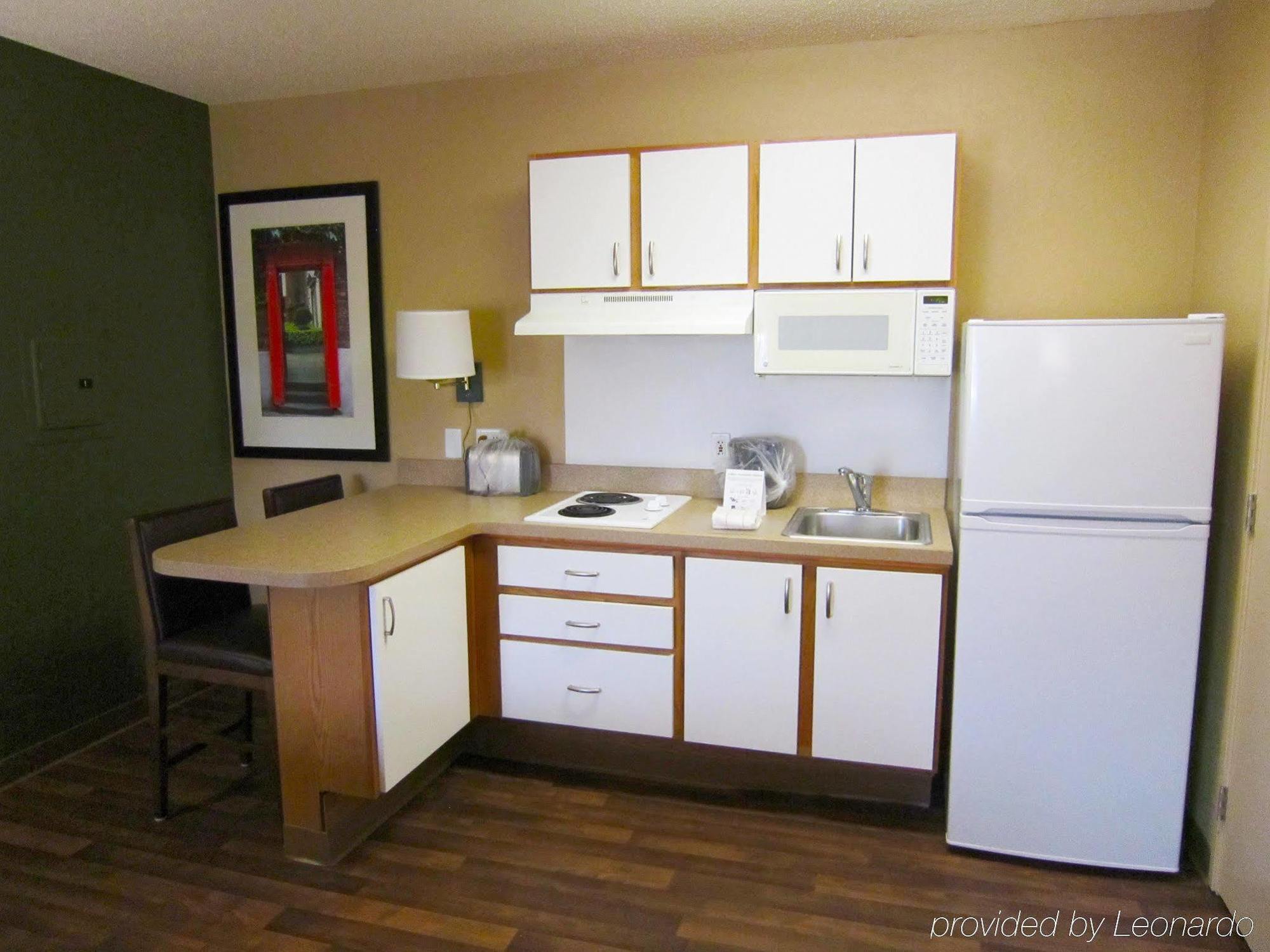 Hotel Extended America - - Carillon Park