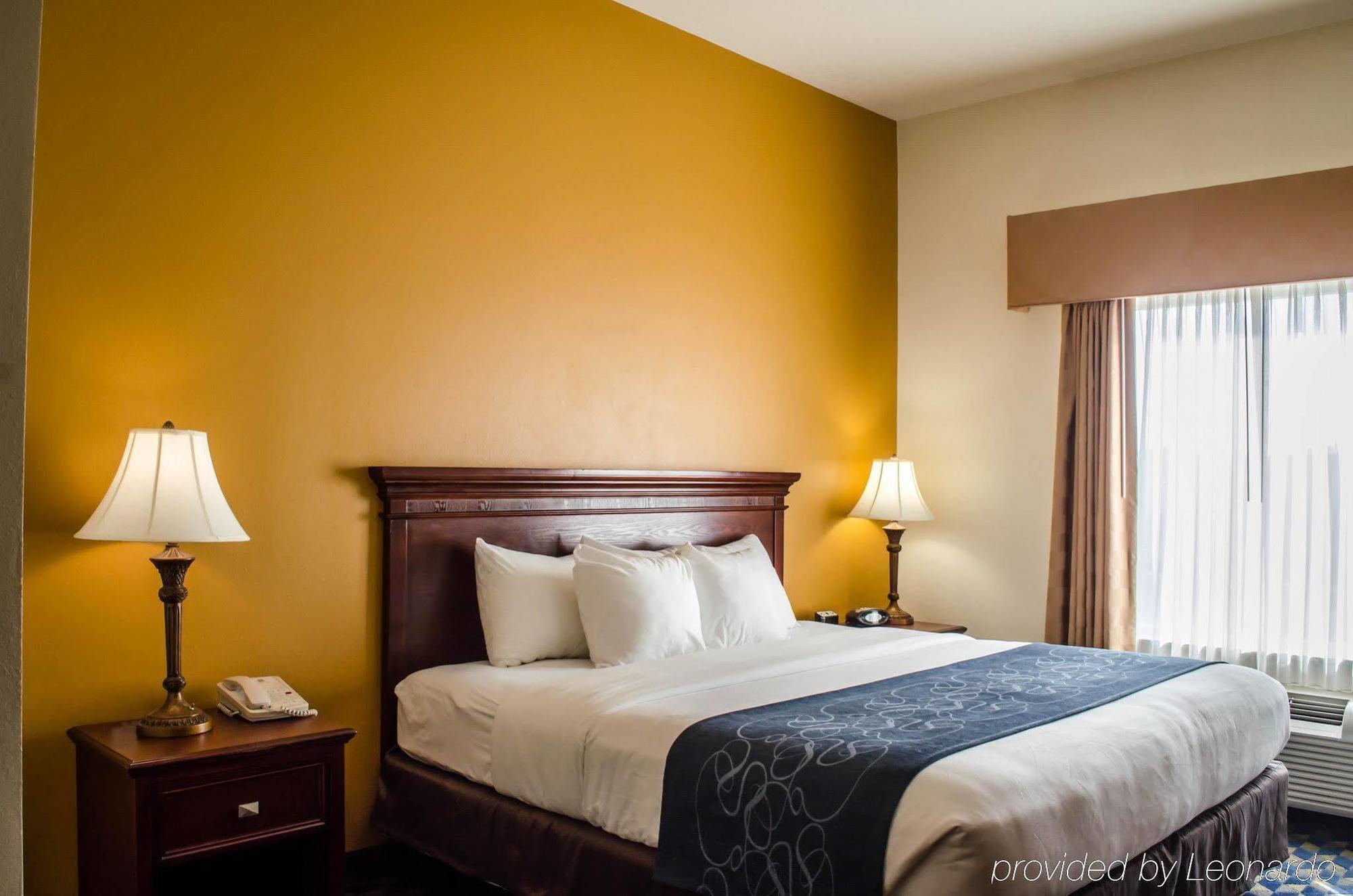 Comfort Near Eglin Air Force Base Hotel 3*