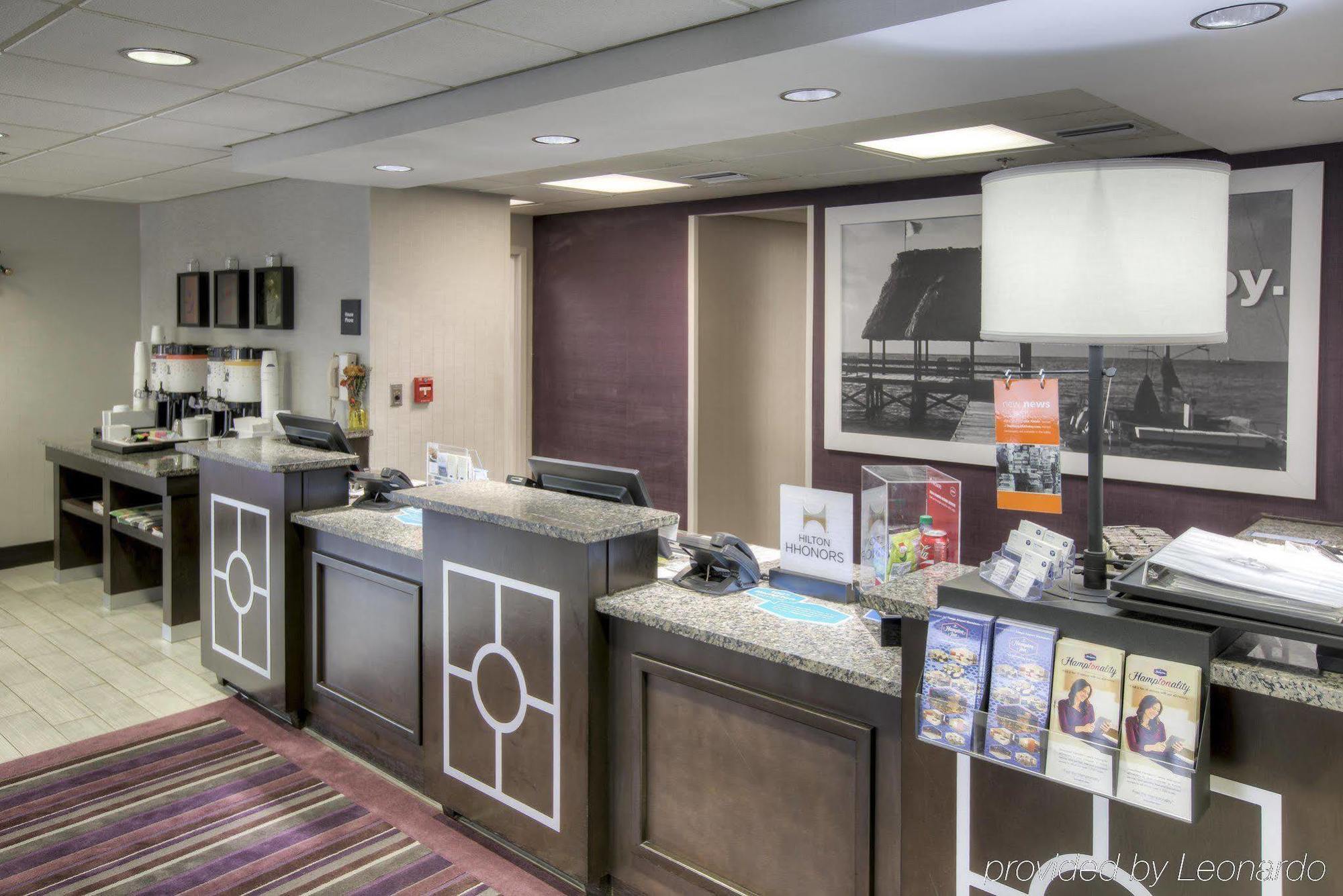 Hampton International Airport/westshore Hotel 3*