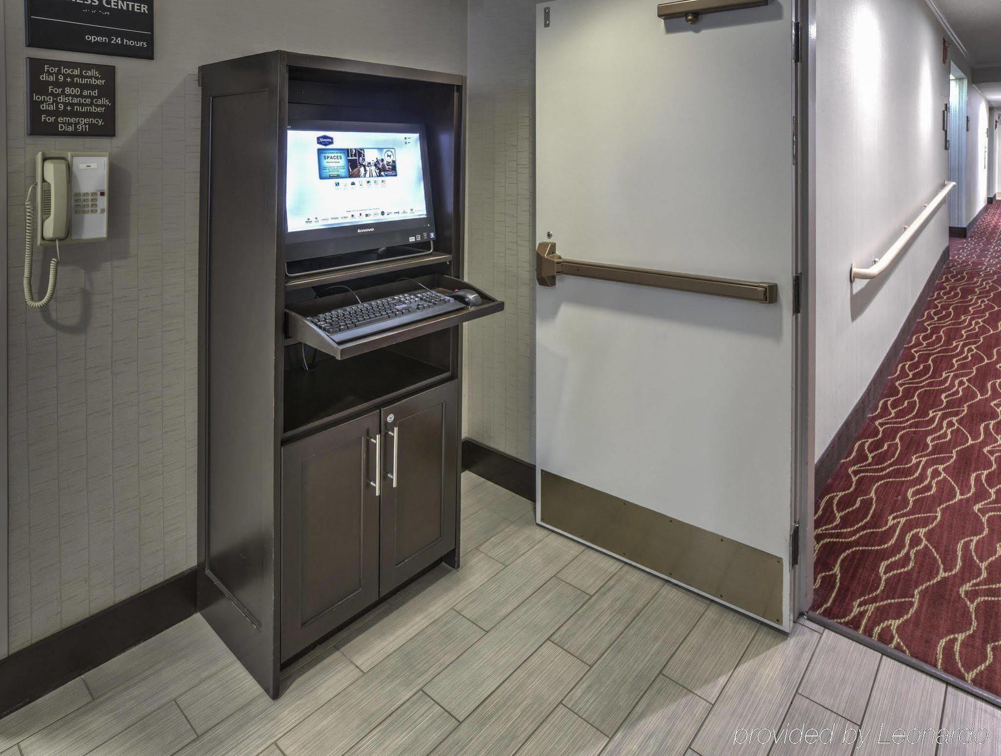 Hotel Hampton International Airport/westshore
