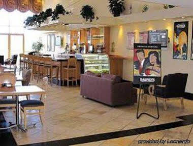 Ramada Downtown 2*