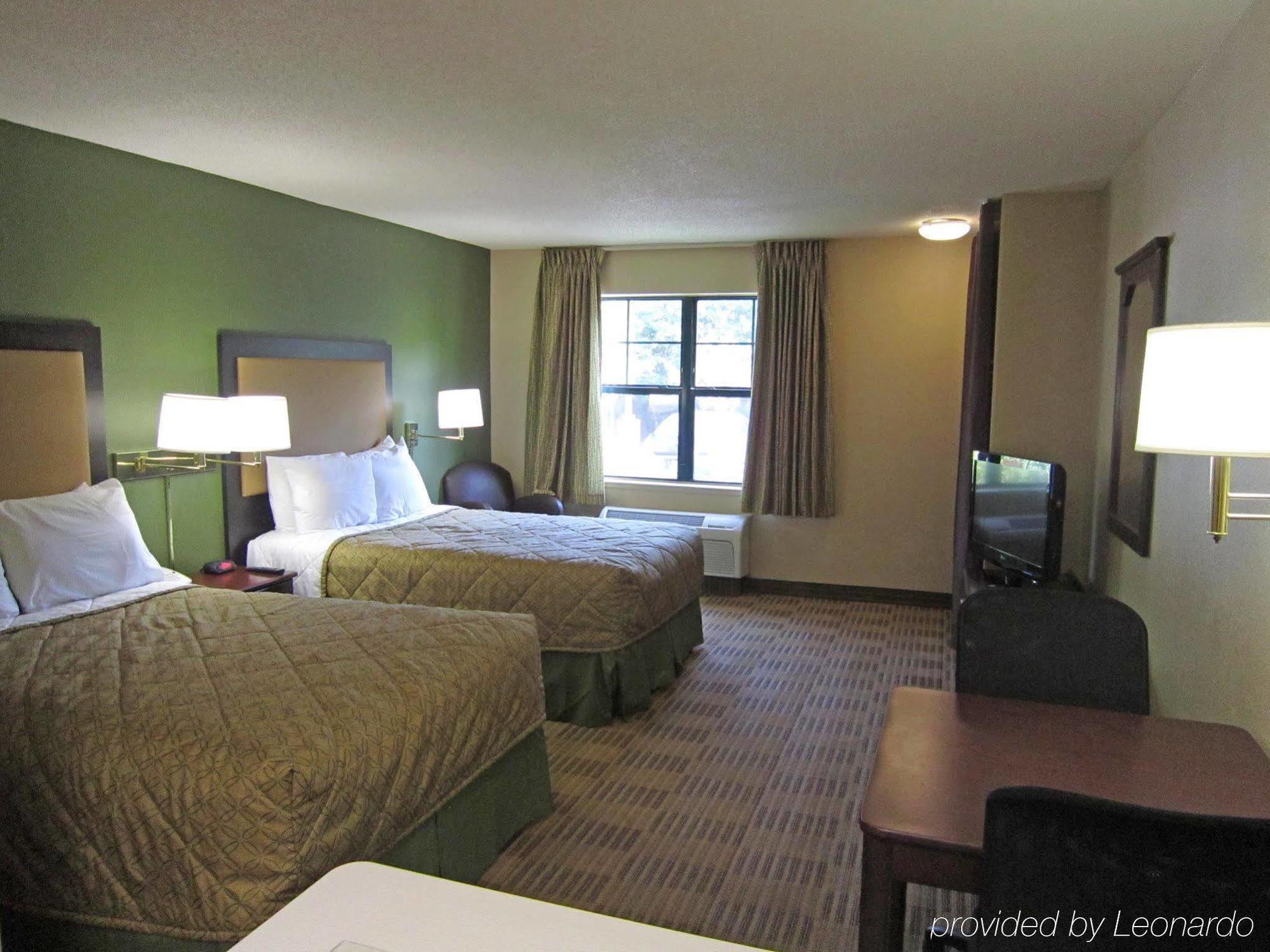 Extended America - St Petersburg - Clearwater - Executive Dr Hotel Largo