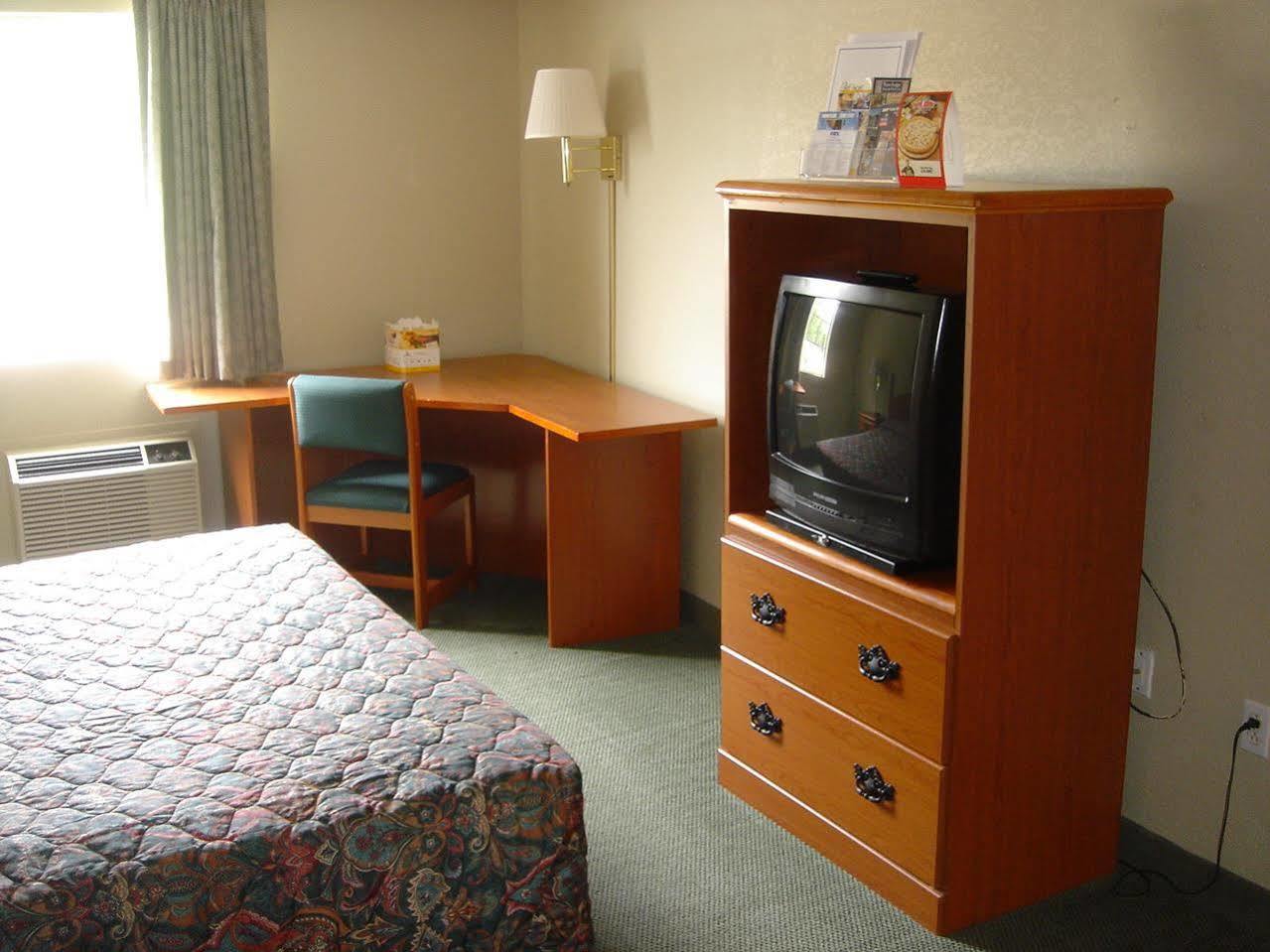 6 Pensacola, Fl Hotel 2*