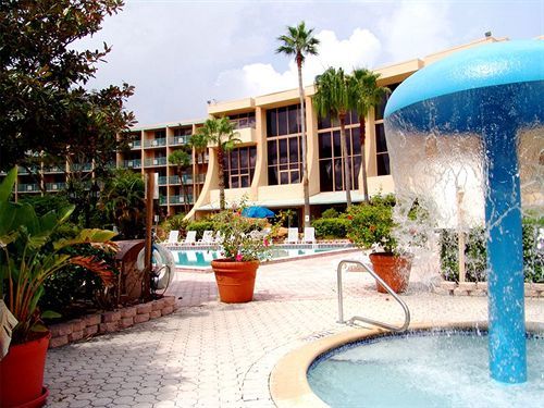 Hotel Ramada Downtown 2*