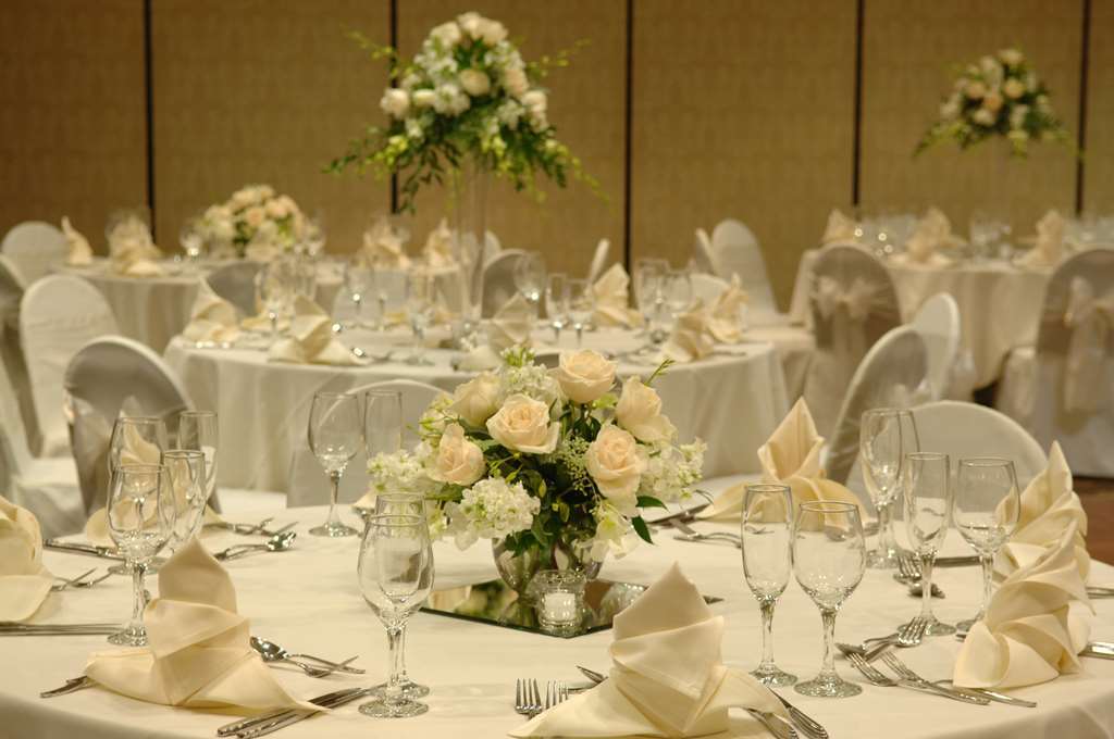 Hotel Embassy By Hilton Downtown Orlando