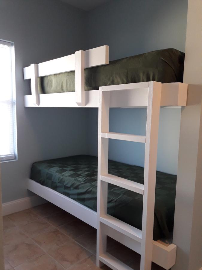 Apartment Laketown Wharf