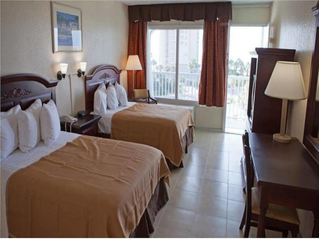 Clearwater Hotel 2*