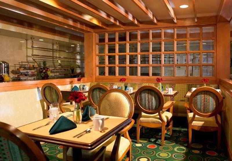 Courtyard By Marriott Downtown Hotel Orlando
