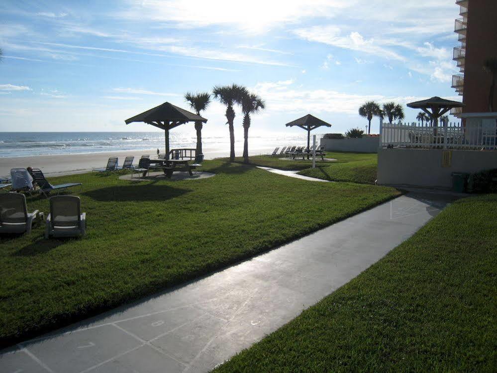 Ocean Court Beachfront 2*