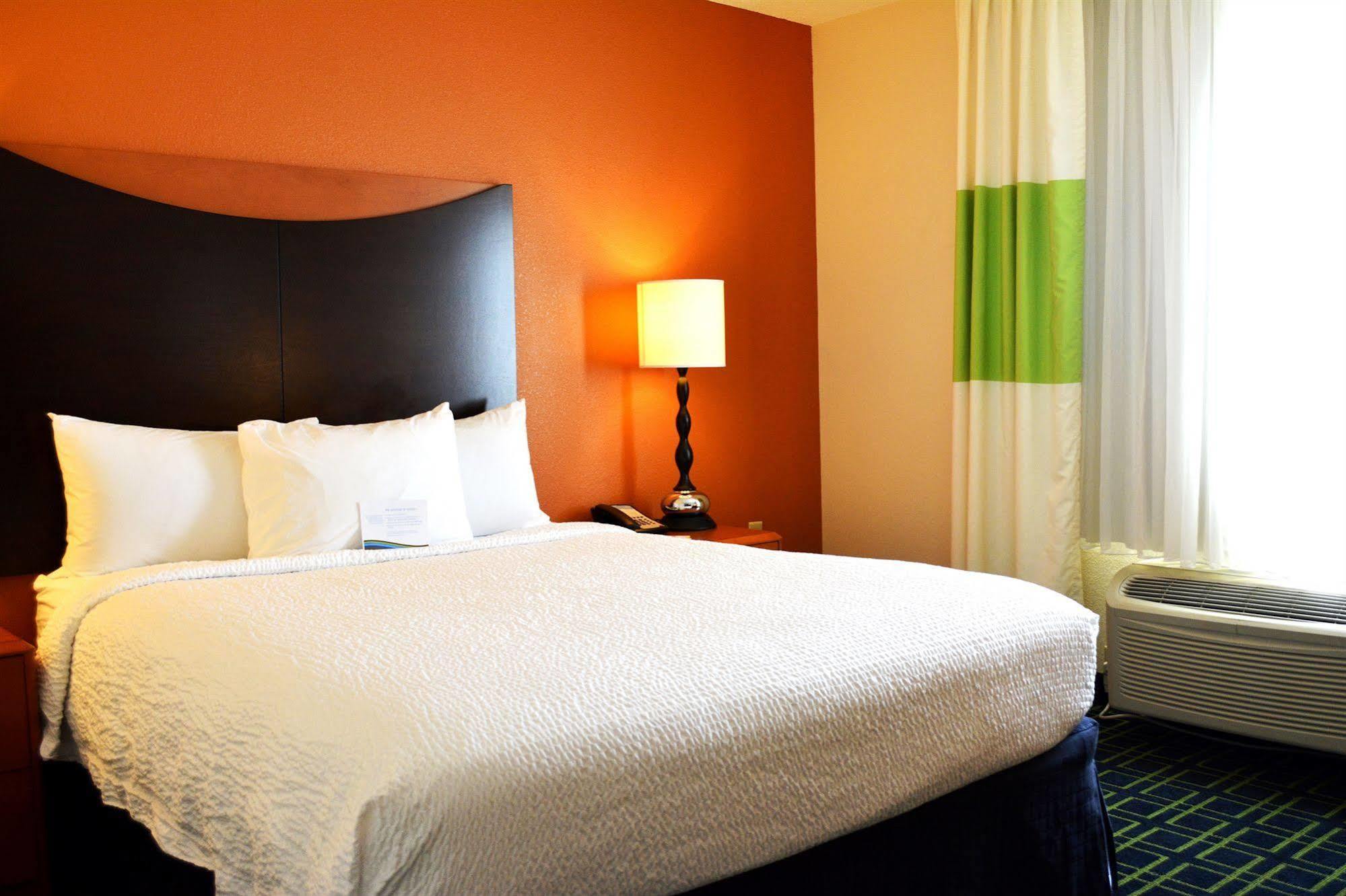 Hotel Fairfield And St Petersburg Clearwater 3*