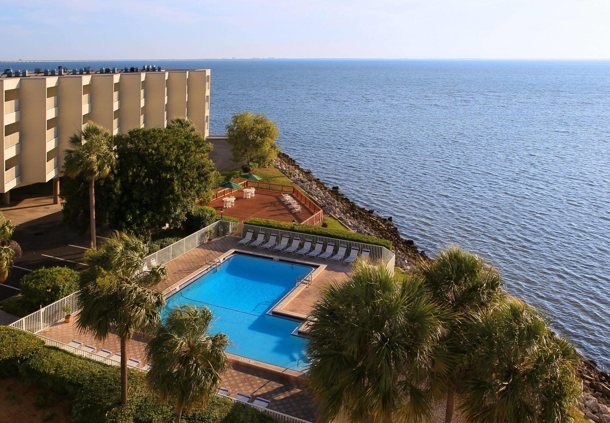 Sailport Waterfront 3*