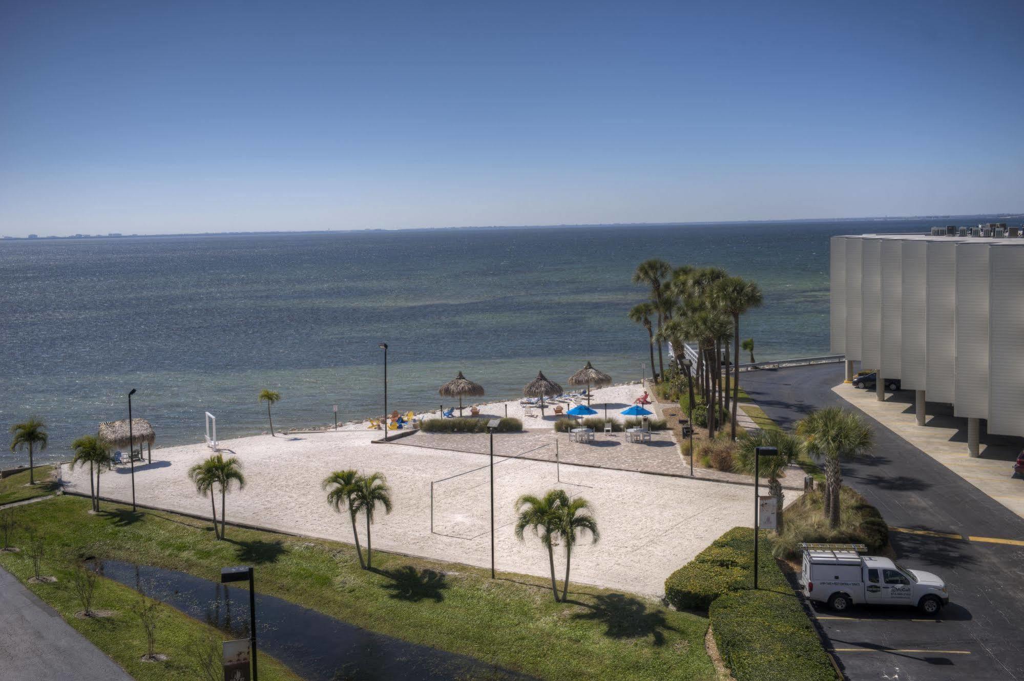 Sailport Waterfront Resort 3*