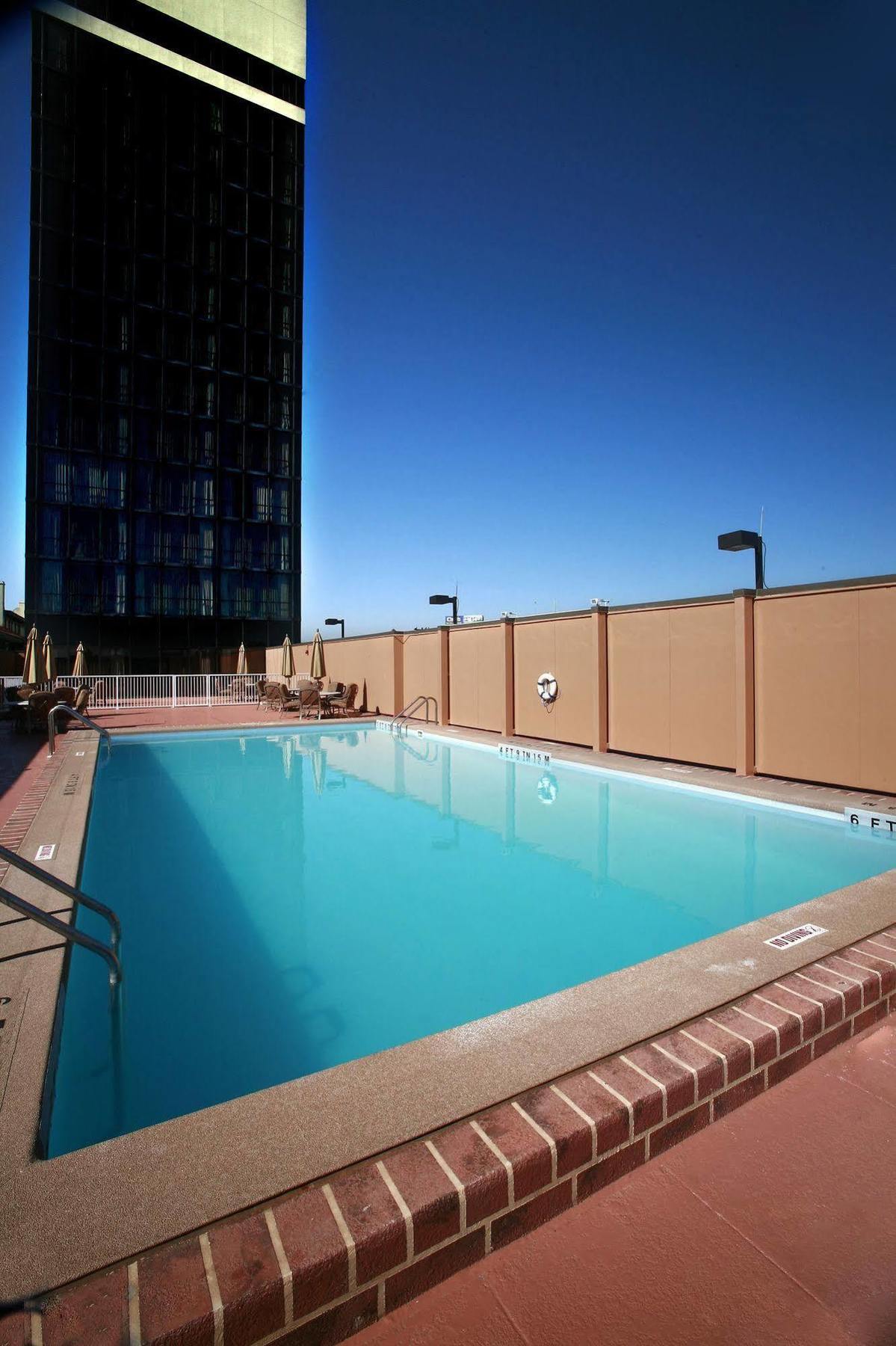 Crowne Plaza Grand 4*