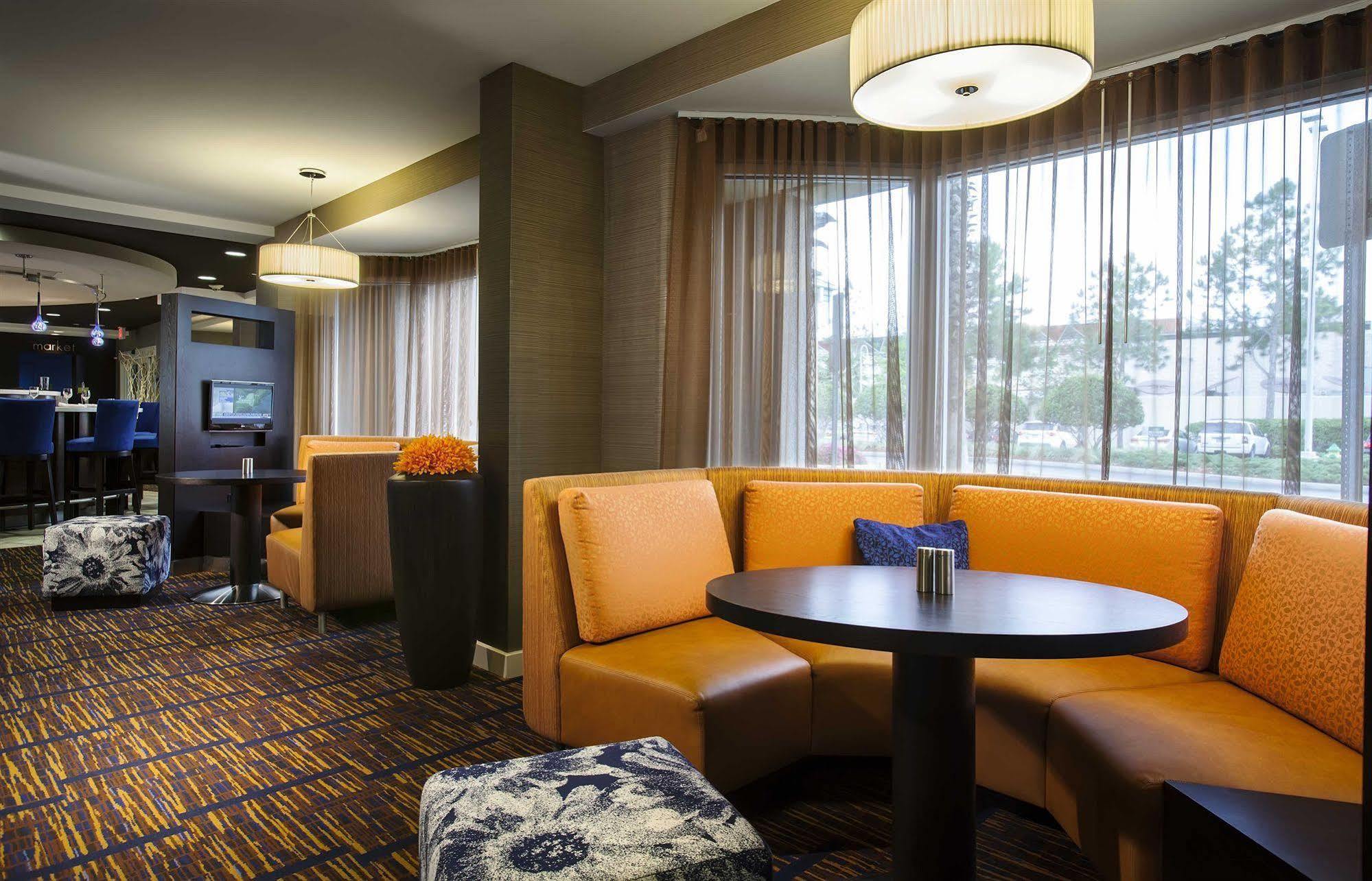 Hotel Courtyard By Marriott Downtown