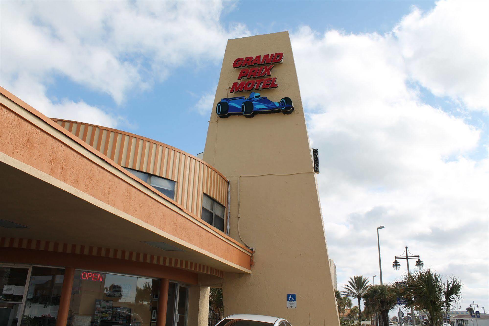 Grand Prix Front Motel Daytona Beach